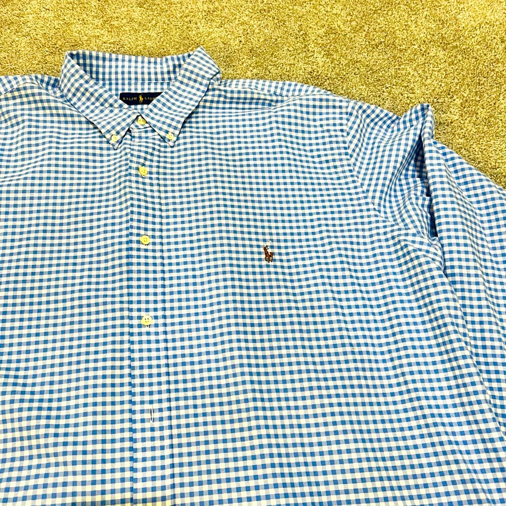 New with tags XXXL light blue and white checkered design. Great shirt.